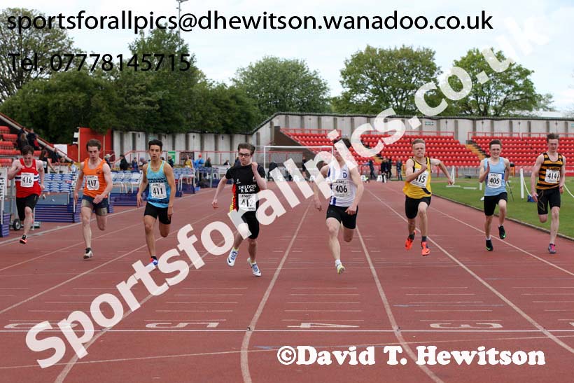 Mens under-17s 100 metres, North Eastern Champs, Gateshead Stadium. Photo: David T. Hewitson/Sports for All Pics